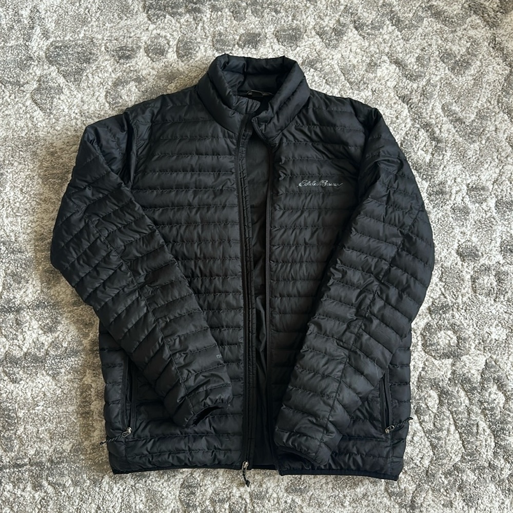 Black Eddie Bauer puffer jacket